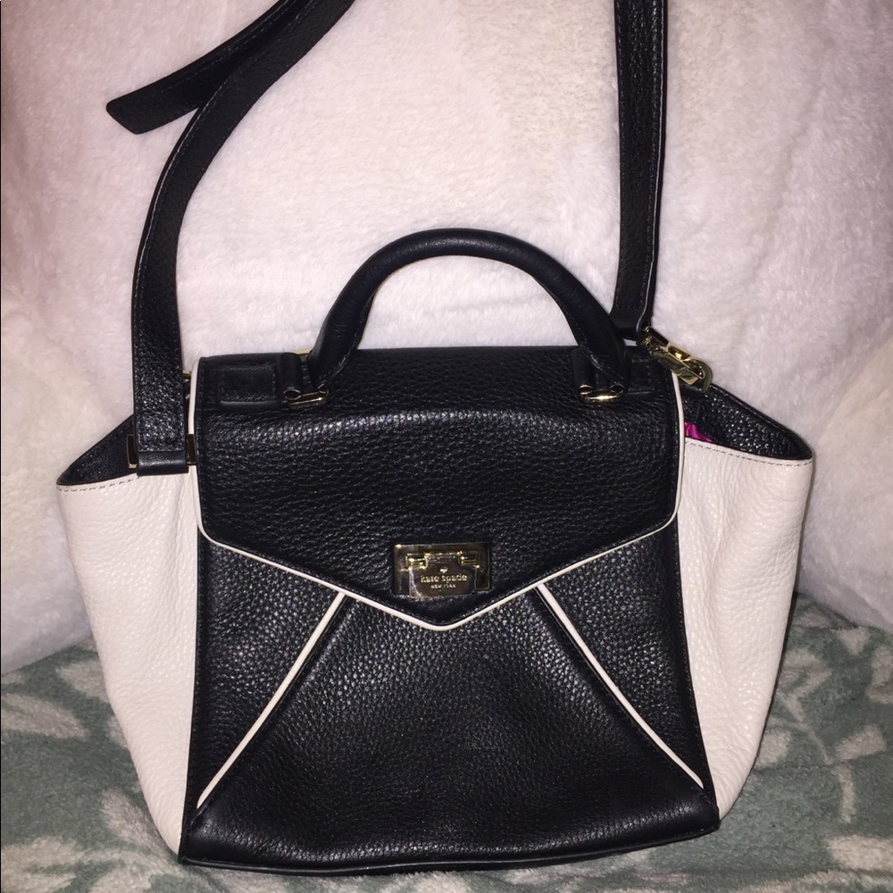 leather b&w Kate spade purse